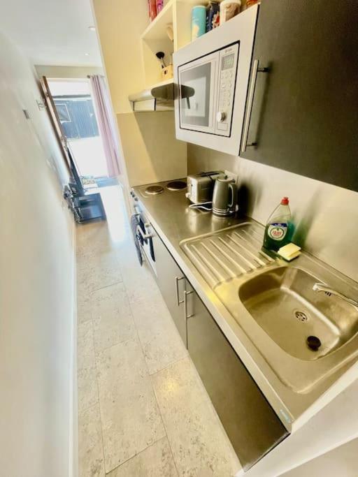 Cambridge City Centre Studio, Sleeps 3 エクステリア 写真